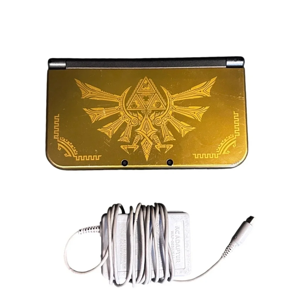 Nintendo New 3DS XL Hyrule Edition Gold Handheld Console Legend of Zelda X2 IPS